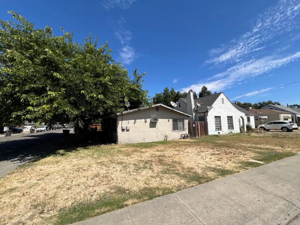 1302 Holt Street, Stockton, CA 95203 - Image #1