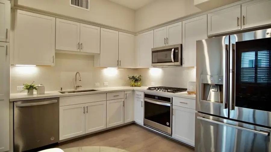 338 Llano De Los Robles Avenue #3, San Jose, CA 95136 - Image #3