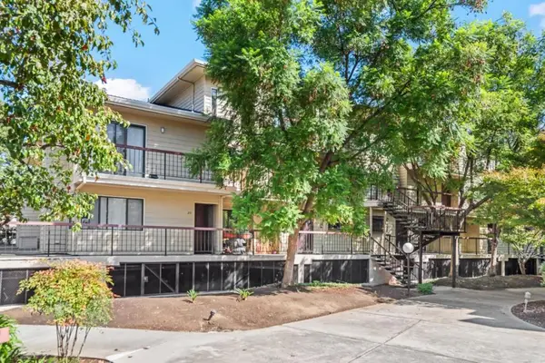 461 Northlake Drive #22, San Jose, CA 95117