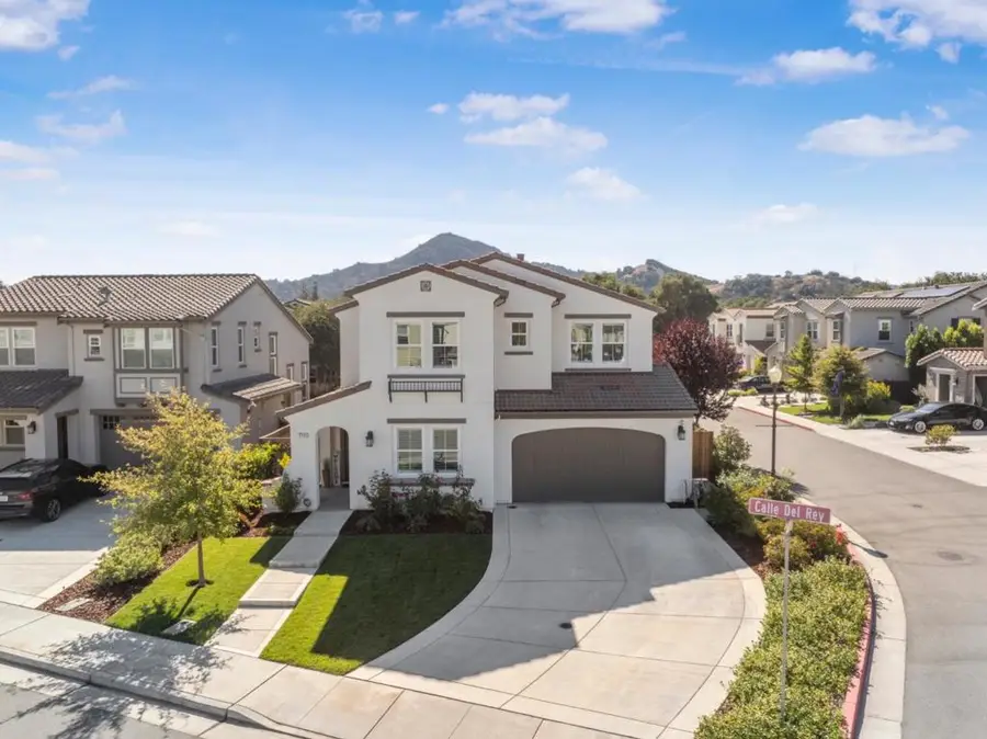 215 Calle Del Rey, Morgan Hill, CA 95037 - Image #2