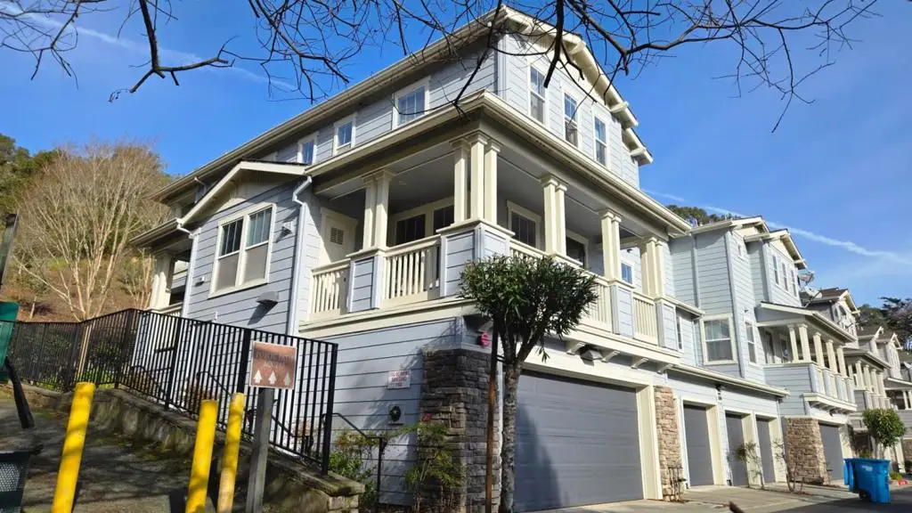 1100 Live Oak Way #1104, Belmont, CA 94002 - Image #1