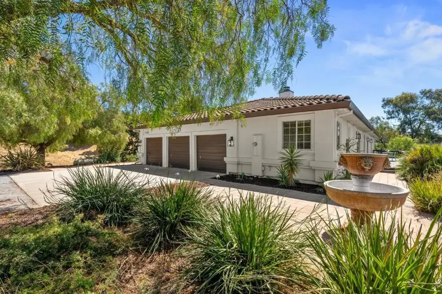 17101 Kruse Ranch Lane, Morgan Hill, CA 95037 - Image #2
