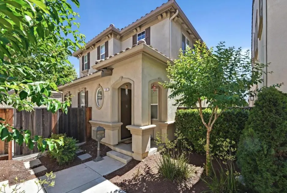 125 Lusitano Way, Gilroy, CA 95020 - Image #1