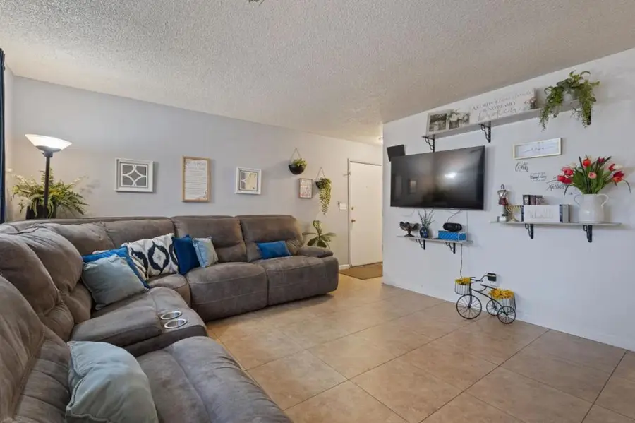 2012 W Rumble Road, Modesto, CA 95350 - Image #3