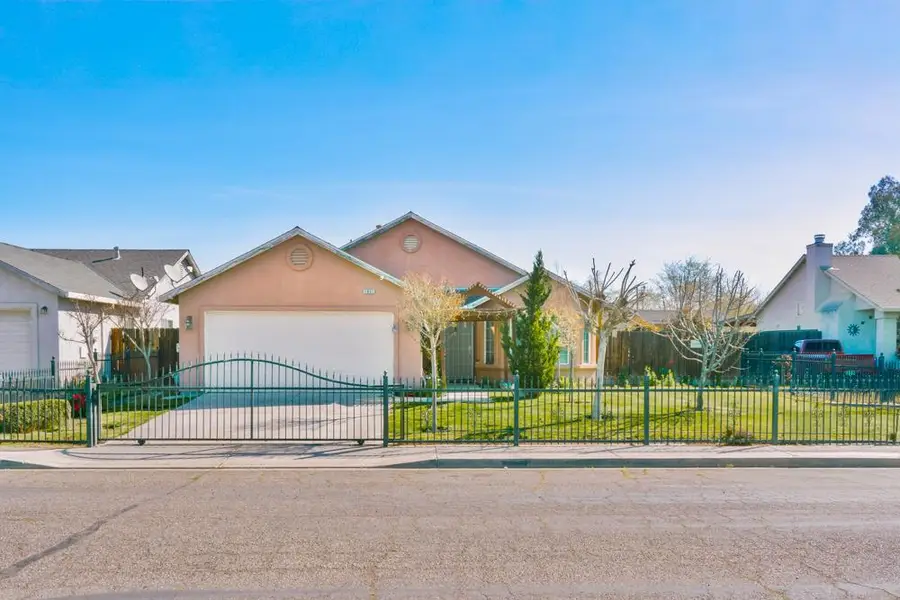 1951 Mcdonald Avenue, Dos Palos, CA 93620 - Image #2