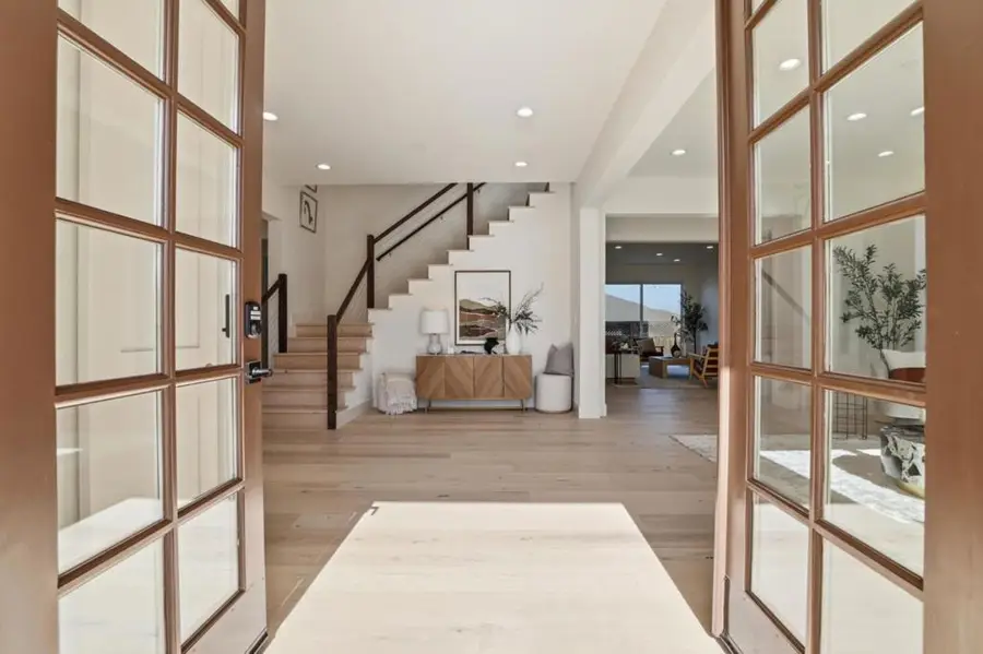 1685 Zinnia Lane, San Jose, CA 95124 - Image #3