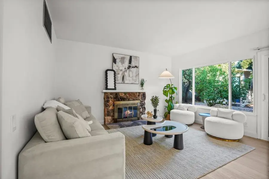 887 Kozera Drive, San Jose, CA 95136 - Image #3