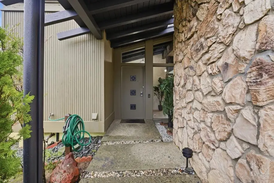 5870 Balmoral Drive, Oakland, CA 94619 - Image #3