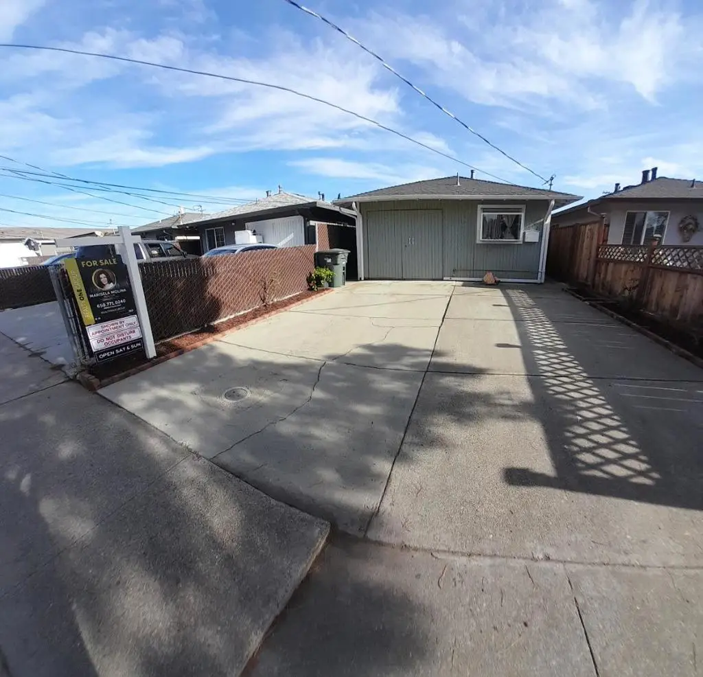 512 Hurlingame Avenue, Redwood City, CA 94063 - Image #1