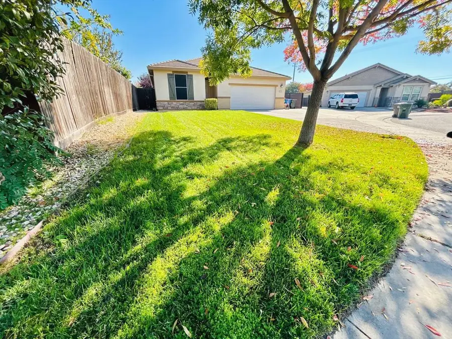 1742 Tesoro Drive, Manteca, CA 95337 - Image #2