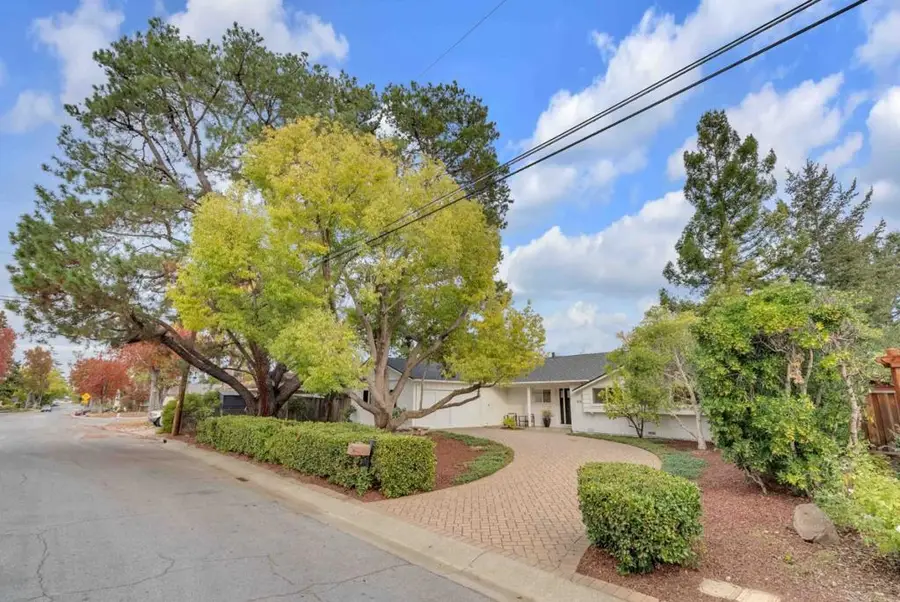 905 Spencer Way, Los Altos, CA 94024 - Image #2