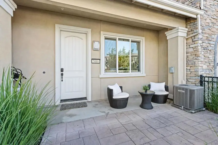 5886 Smoky Quartz Loop, San Jose, CA 95123 - Image #2