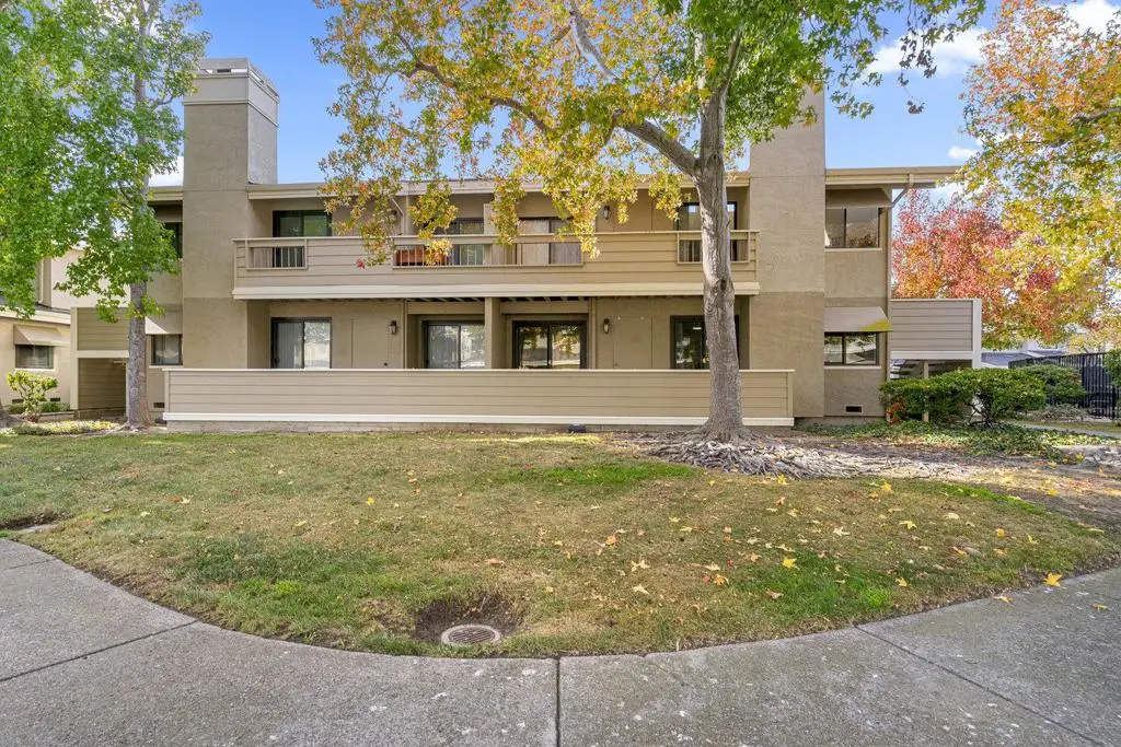 141 Albacore Lane, Foster City, CA 94404 - Image #1