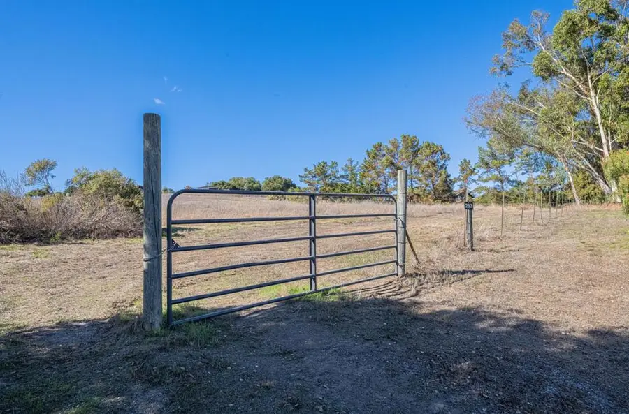 297 Corral De Tierra Road, Salinas, CA 93908 - Image #2