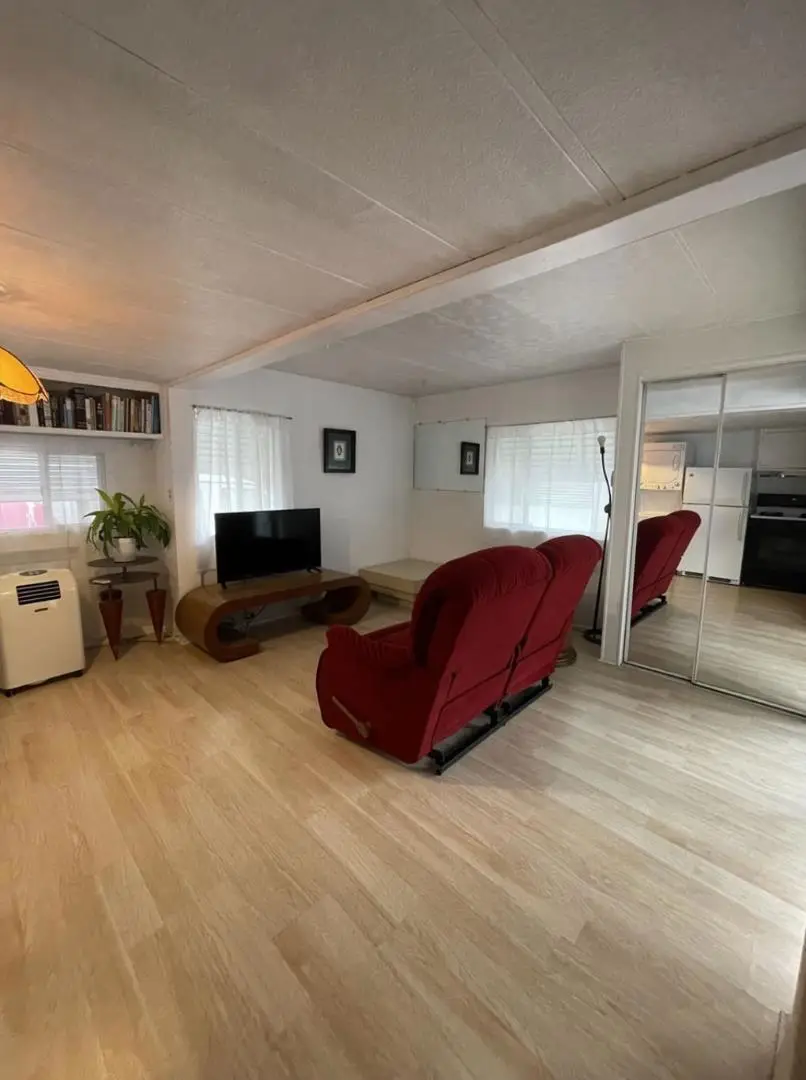 11250 Playa Street, Culver City, CA 90230 - Image #1