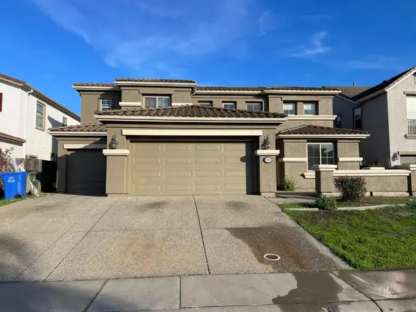 8747 Gessnger Dr, Elk Grove, CA 95624