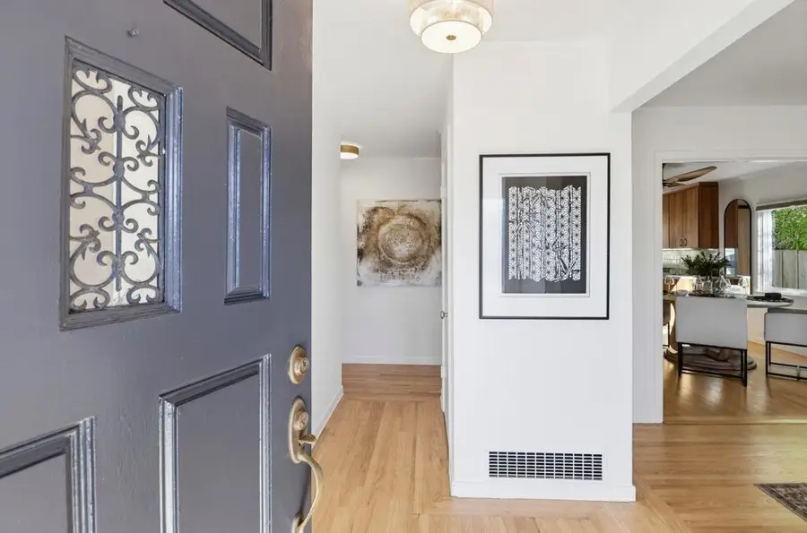 574 Wellington Drive, San Carlos, CA 94070 - Image #3