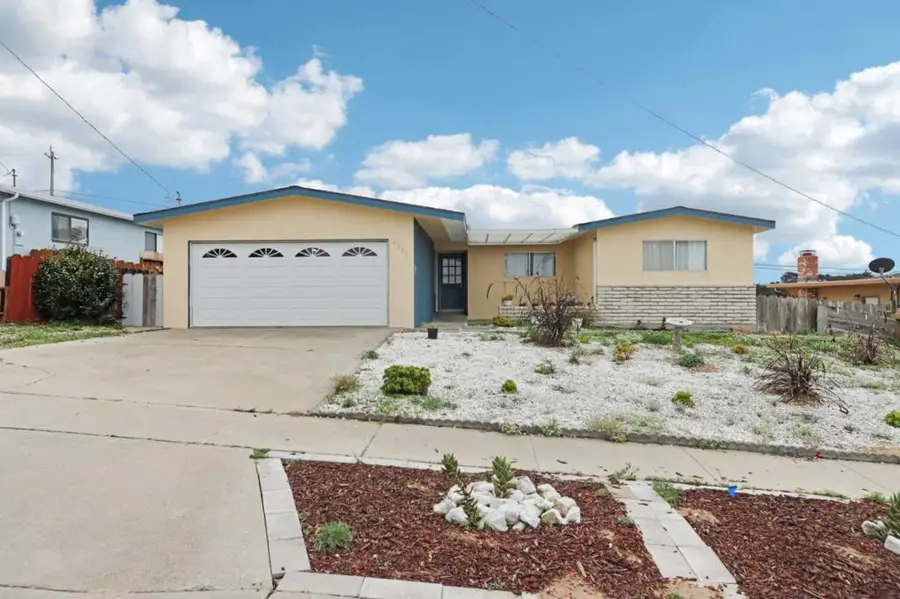 3202 Tallmon Street, Marina, CA 93933 - #2