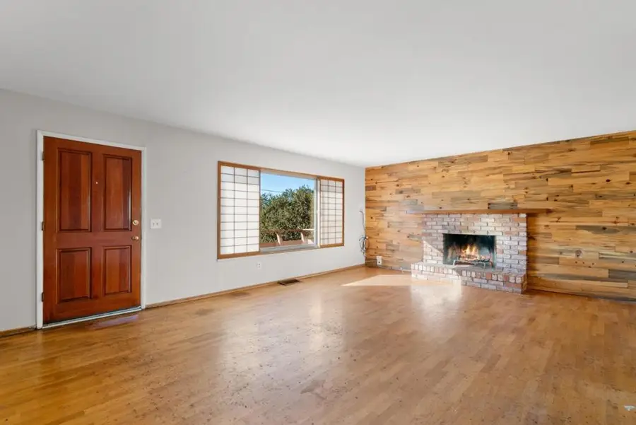 15 Work Avenue, Monterey, CA 93940 - Image #2