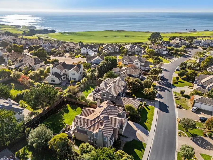 62 Spyglass Court, Half Moon Bay, CA 94019 - Image #3