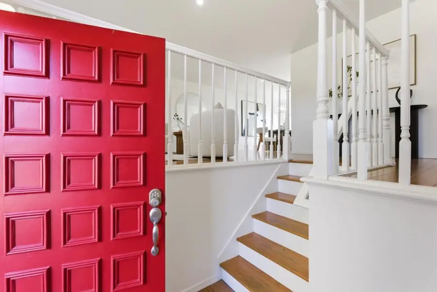 147 Leslie Drive, San Carlos, CA 94070 - Image #2