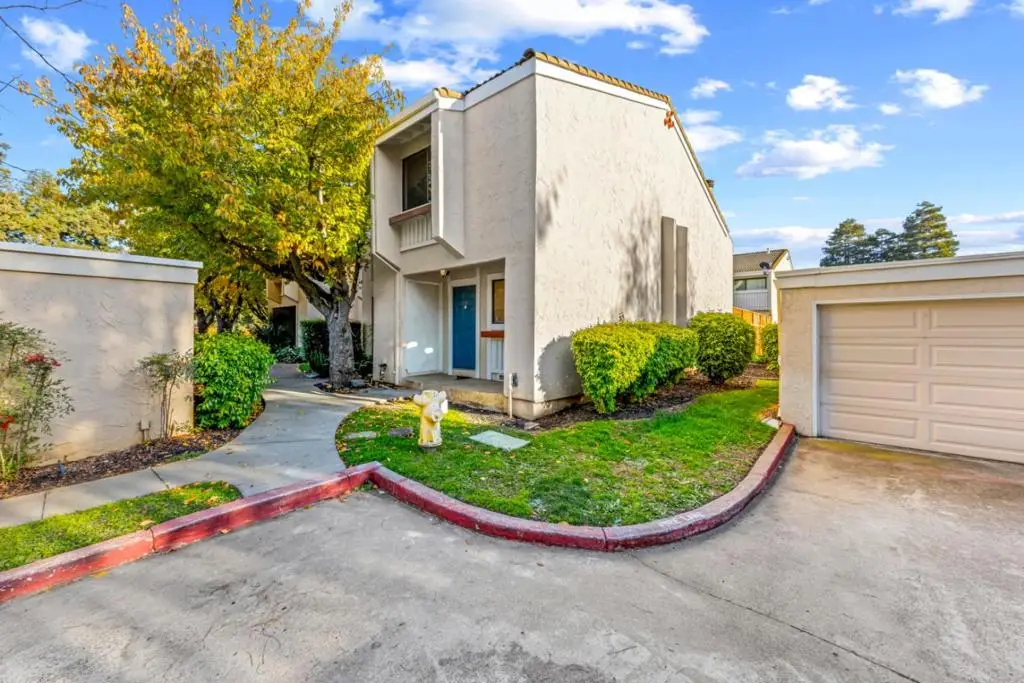 260 W Dunne Avenue #20, Morgan Hill, CA 95037 - Image #1