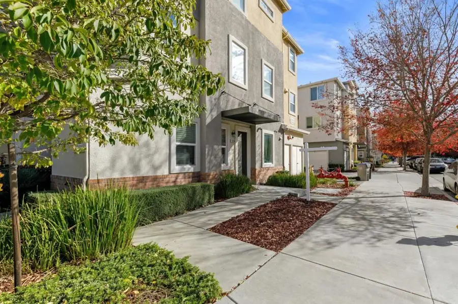 1038 Giacomo Lane, San Jose, CA 95131 - Image #2