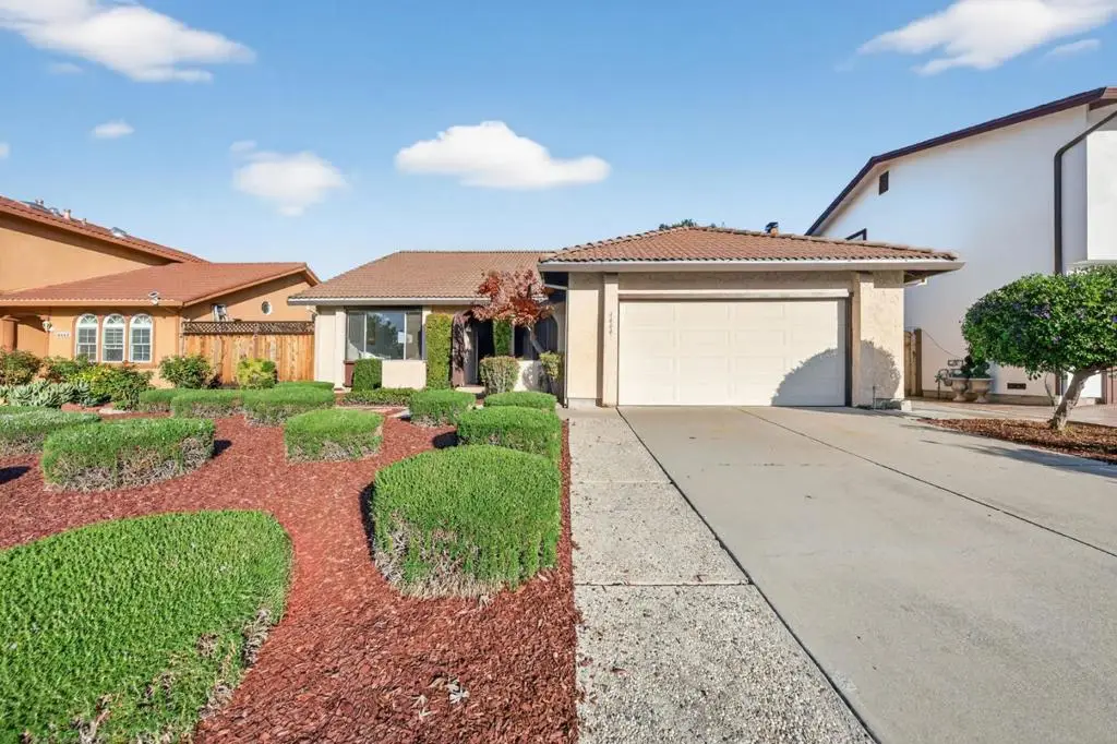 4464 Bald Eagle Way, San Jose, CA 95118 - Image #1