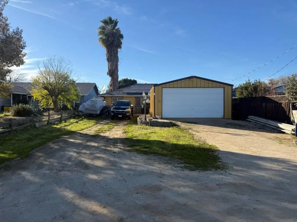 165 S 4th Street, Shandon, CA 93461 - Image #1