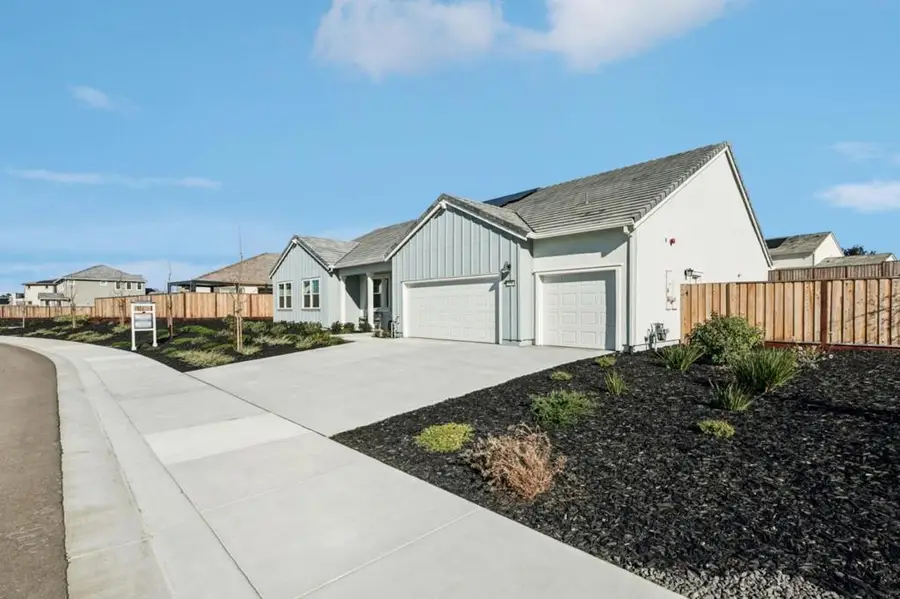 179 Luna Way, Hollister, CA 95023 - Image #2