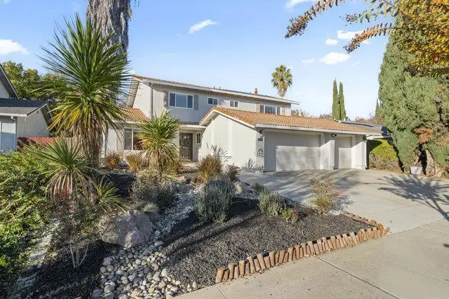 819 Cumberland Drive, Gilroy, CA 95020 - Image #2