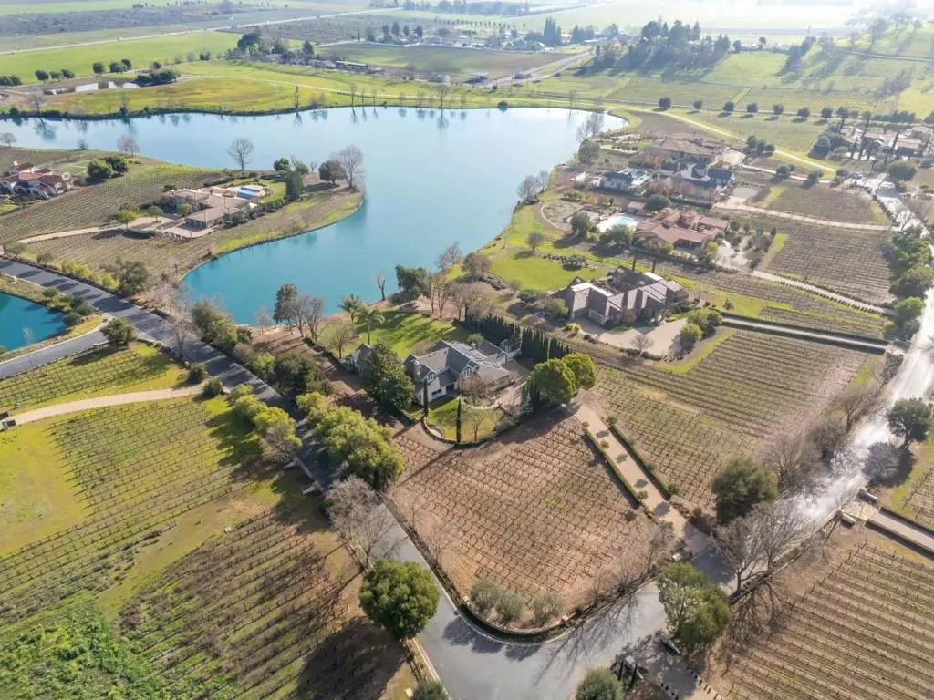 1450 Lakeview Court, San Martin, CA 95046 - #1