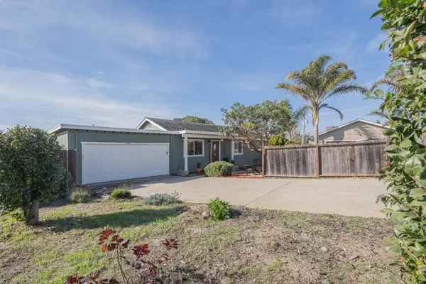 3256 Vista Del Camino Circle, Marina, CA 93933