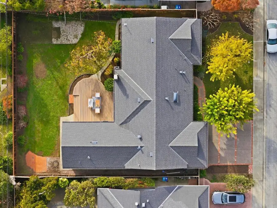 1747 Walnut Drive, Mountain View, CA 94040 - Image #2