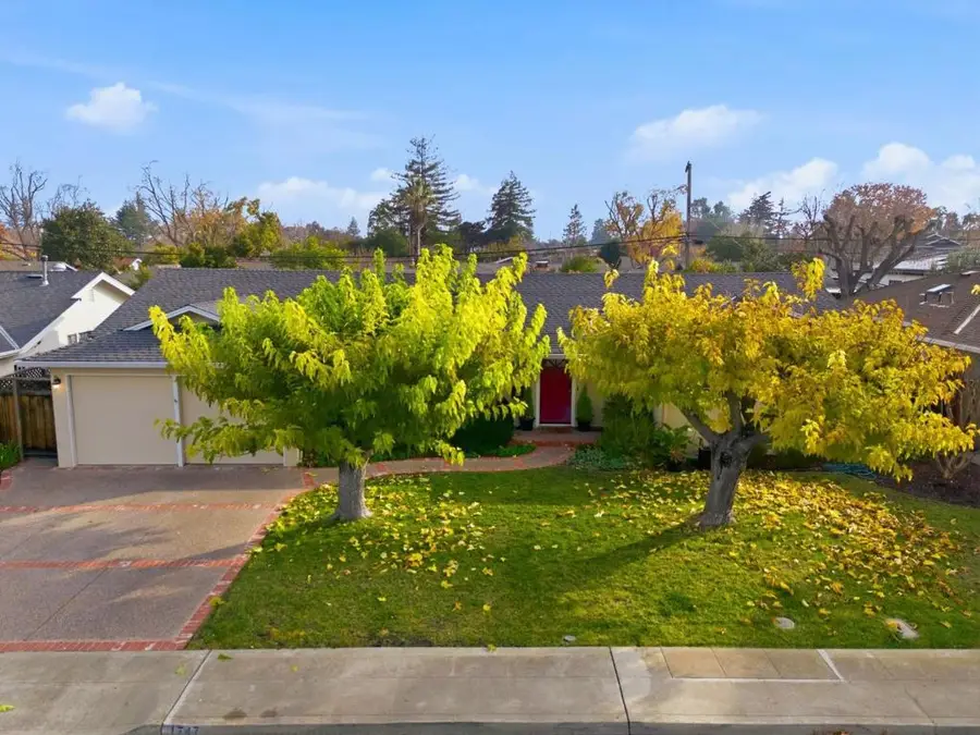 1747 Walnut Drive, Mountain View, CA 94040 - Image #3