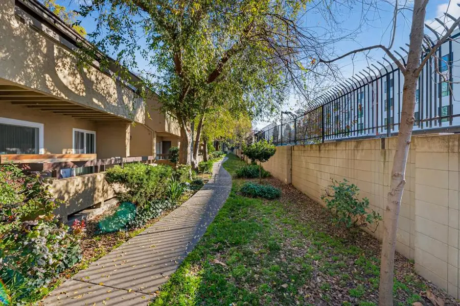 294 Tradewinds #4, San Jose, CA 95123 - Image #2