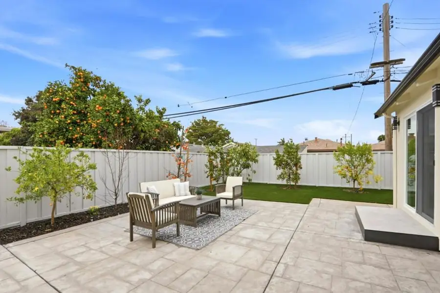 2121 Francis Avenue, Santa Clara, CA 95051 - Image #2