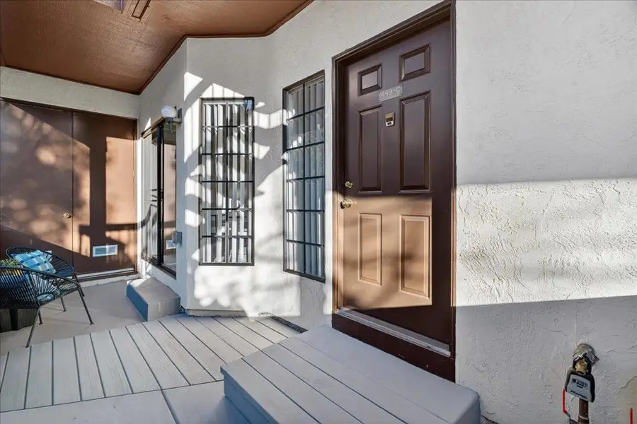 449 Costa Mesa Terrace #C, Sunnyvale, CA 94085 - Image #2