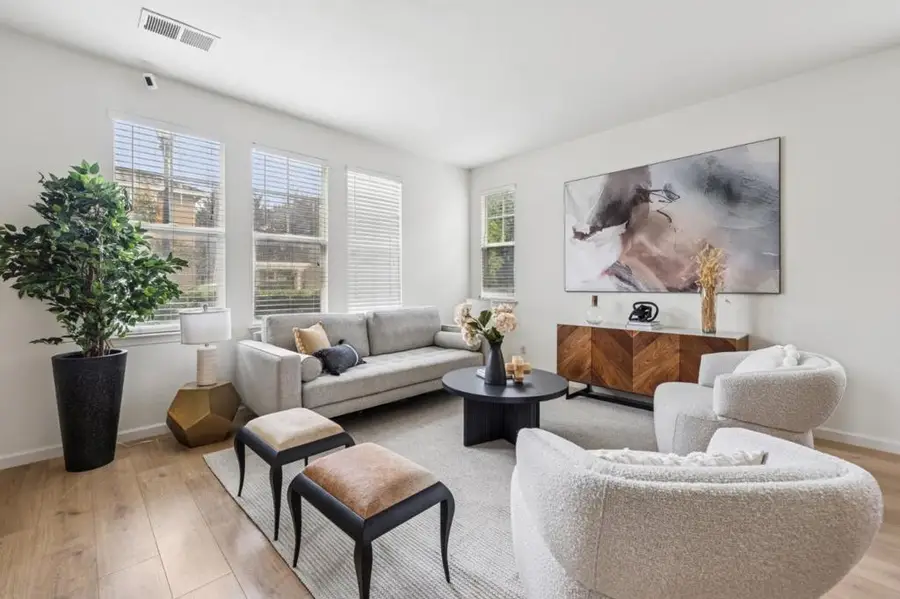 205 Montevina Way, Hayward, CA 94545 - Image #2