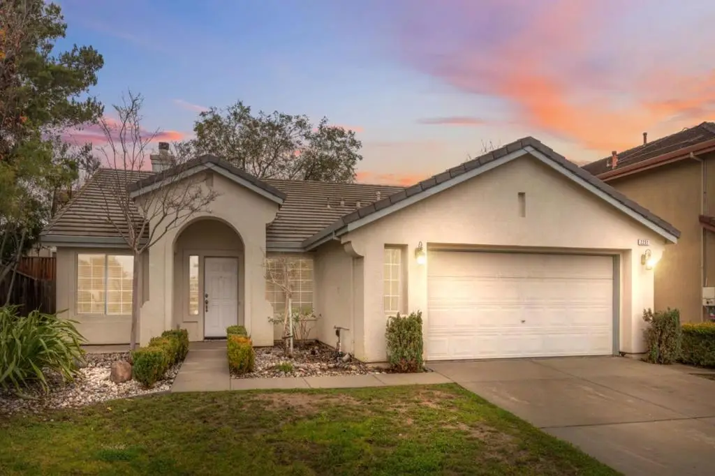 2251 Fairhaven Drive, Hollister, CA 95023 - Image #1