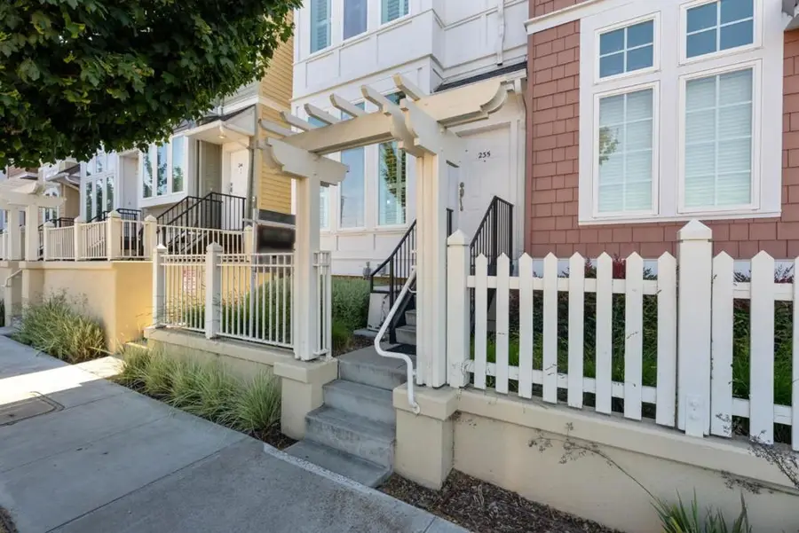 235 Laurel Grove Lane, San Jose, CA 95126 - Image #2