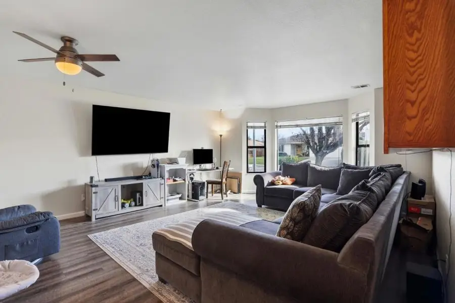 1090 Nez Perce Drive, Hollister, CA 95023 - #2