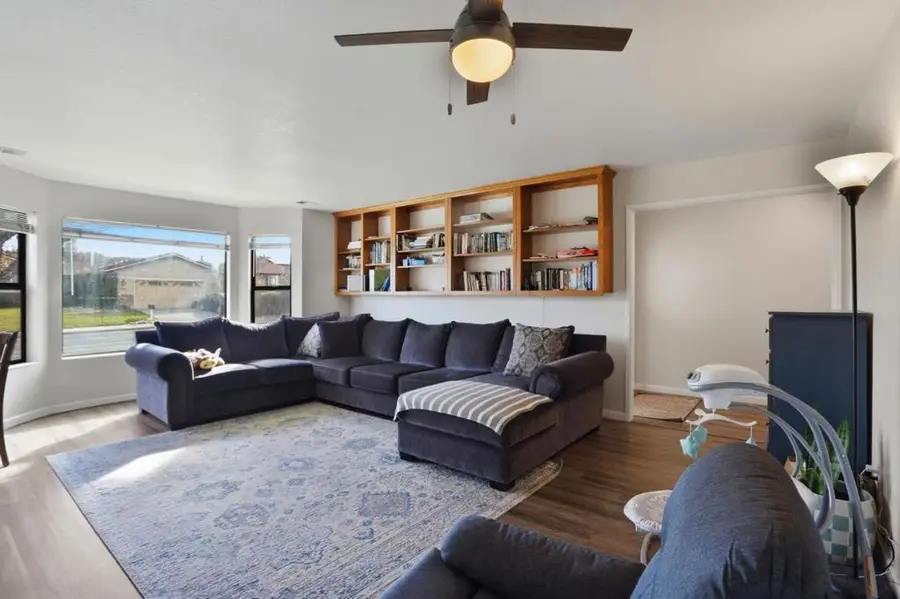 1090 Nez Perce Drive, Hollister, CA 95023 - #3