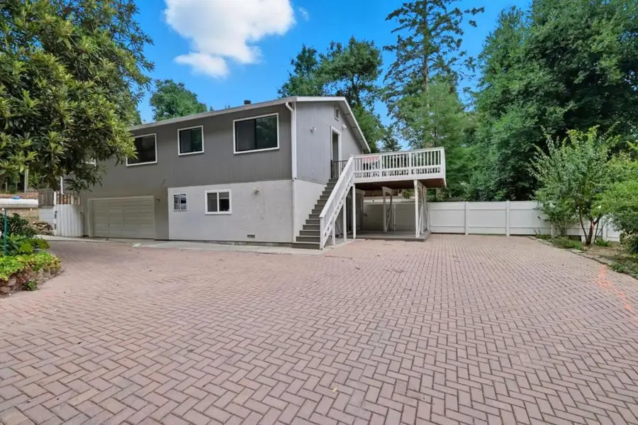 21564 Mary Alice Way, Los Gatos, CA 95033 - Image #2