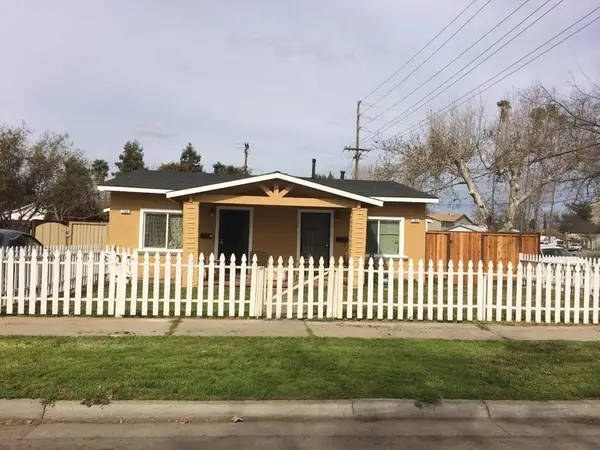 102 Oak Street, Modesto, CA 95351