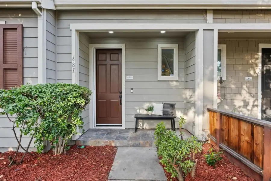 681 Pinnacles Terrace, Sunnyvale, CA 94085 - Image #3