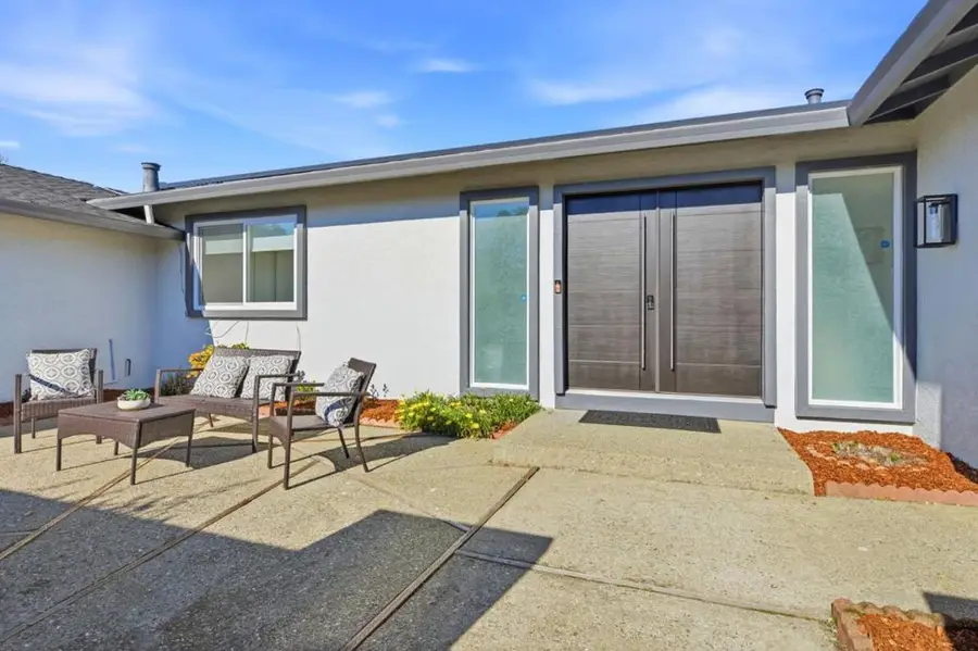 2712 Hallmark Drive, Belmont, CA 94002 - Image #2