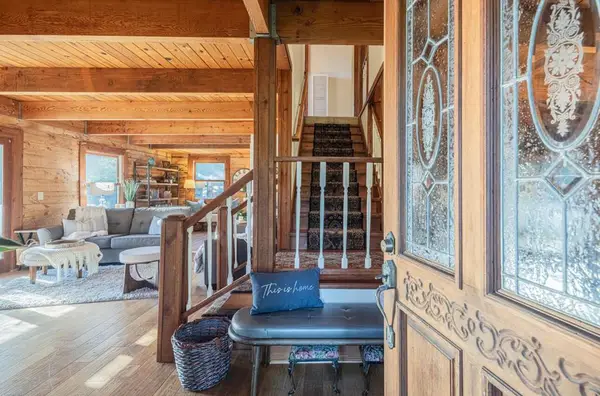 5820 Briarcliff Terrace, Royal Oaks, CA 95076