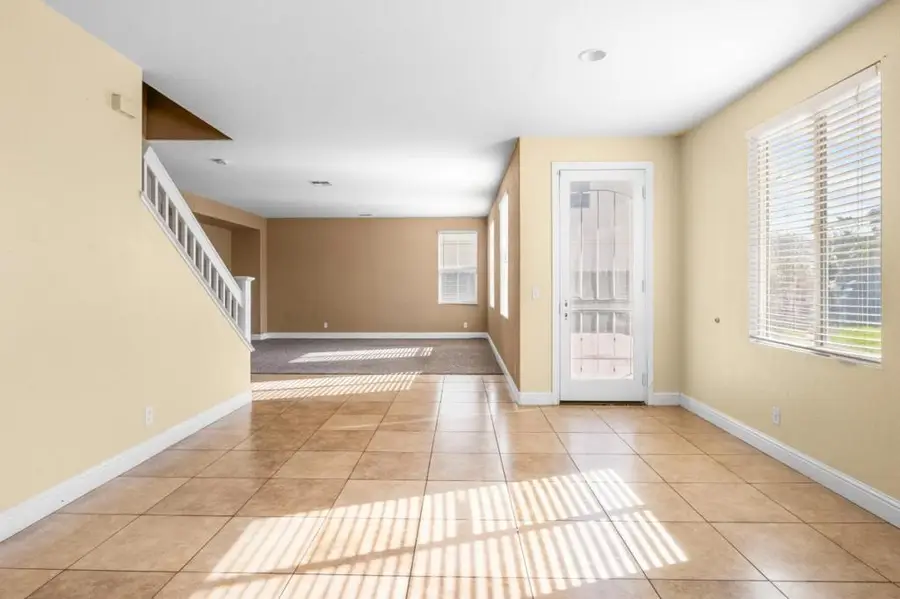 2385 S Creekside Drive, Los Banos, CA 93635 - Image #3