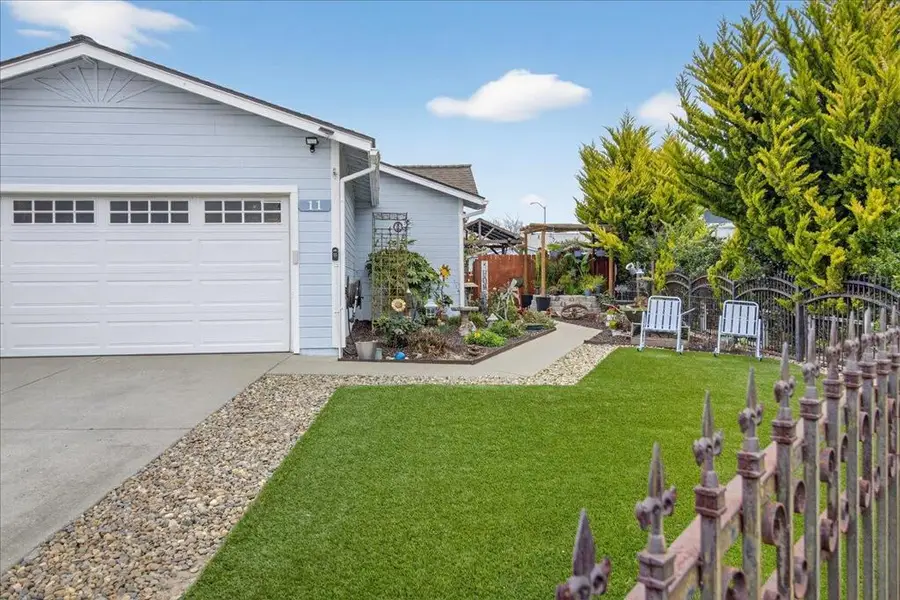 11 Manzano Circle, Salinas, CA 93905 - Image #3